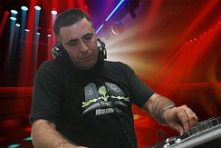 DJ גיל ברוש